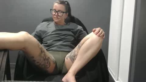 Snapshot of demonways chatting on 21, 10, 2025 Demon Ways online show from 21, 10, 2025