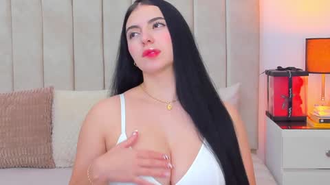 Snapshot of demyrose chatting on 11, 1, 2025 DEMY online show from 11, 1, 2025