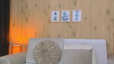 Snapshot of demyrose chatting on 9, 9, 2025 DEMY online show from 9, 9, 2025