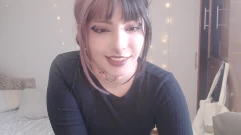 Denisse    schedule Monday to Friday 1300-1900 mexican time Saturday-maybe it could be a surprise IDEPENDENT MODEL online show from 25, 6, 2026