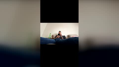 denis19872 online show from 4, 4, 2026