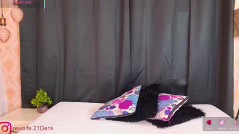 Snapshot of denise_wolfe chatting on 18, 10, 2025 Denisse online show from 18, 10, 2025