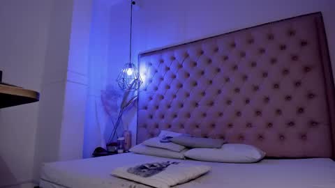 Snapshot of denisse_logan chatting on 29, 9, 2025 denisse_logan online show from 29, 9, 2025