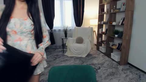 Snapshot of denlys chatting on 14, 11, 2025 Mikky online show from 14, 11, 2025