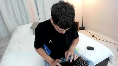 Dennis online show from 20, 4, 2026