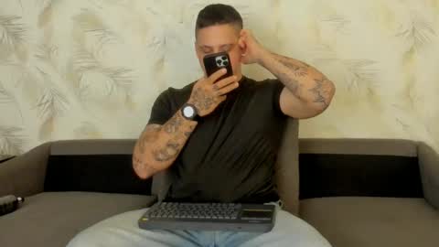 dennis munera online show from 10, 12, 2024