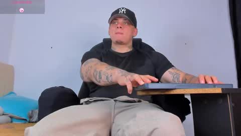 dennis munera online show from 3, 10, 2025