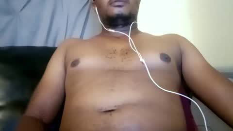 Snapshot of dentzo chatting on 3, 2, 2025 mastER blACK online show from 3, 2, 2025