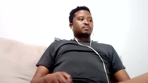 Snapshot of dentzo chatting on 10, 10, 2025 mastER blACK online show from 10, 10, 2025