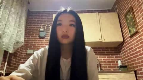 Snapshot of denysebernacchi chatting on 14, 11, 2025 Emma online show from 14, 11, 2025