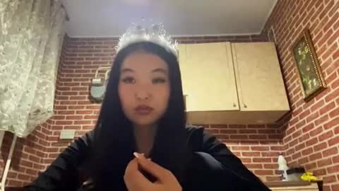 Snapshot of denysebernacchi chatting on 18, 11, 2025 Emma online show from 18, 11, 2025