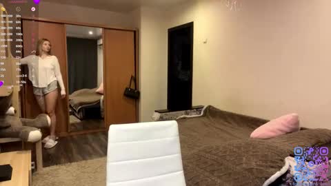 Snapshot of deonnagarn chatting on 30, 11, 2025 Vi Victoria online show from 30, 11, 2025