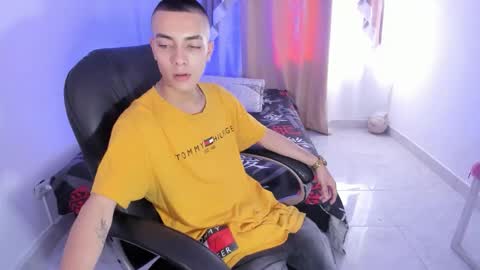 Snapshot of dereck_boy8 chatting on 24, 11, 2025 Dereck Boy online show from 24, 11, 2025