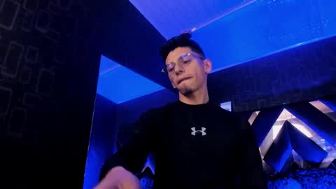 Dereck online show from 12, 3, 2026