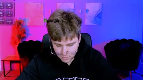 derek_hawk_ online show from 22, 3, 2026