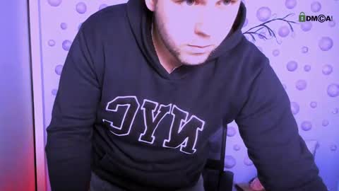 derek_hawk_ online show from 28, 3, 2026