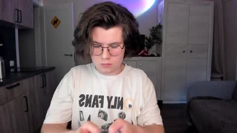 Snapshot of derek_shameless chatting on 25, 6, 2026 Derek online show from 25, 6, 2026