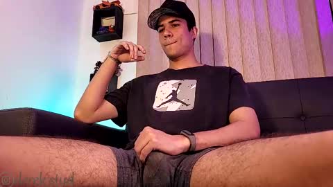 Snapshot of derek_stud_ chatting on 5, 10, 2025 Derek independent model online show from 5, 10, 2025