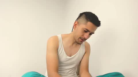 Snapshot of derek_vall chatting on 6, 3, 2025 derek_vall online show from 6, 3, 2025