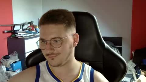 Snapshot of dervechi chatting on 10, 9, 2025 dervechi online show from 10, 9, 2025