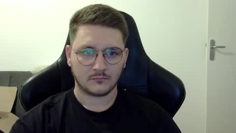 Snapshot of dervechi chatting on 9, 10, 2025 dervechi online show from 9, 10, 2025