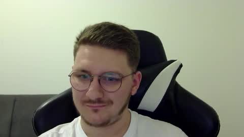 Snapshot of dervechi chatting on 27, 10, 2025 dervechi online show from 27, 10, 2025