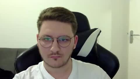 Snapshot of dervechi chatting on 28, 11, 2025 dervechi online show from 28, 11, 2025