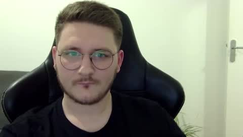 Snapshot of dervechi chatting on 13, 12, 2025 dervechi online show from 13, 12, 2025