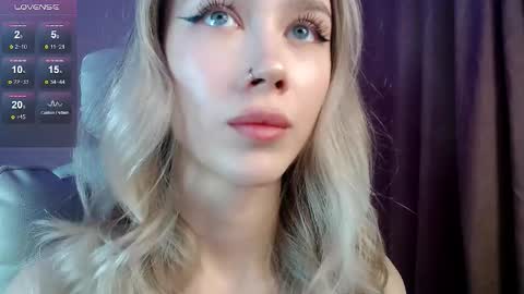 Snapshot of des_ch chatting on 25, 10, 2025 Ari online show from 25, 10, 2025