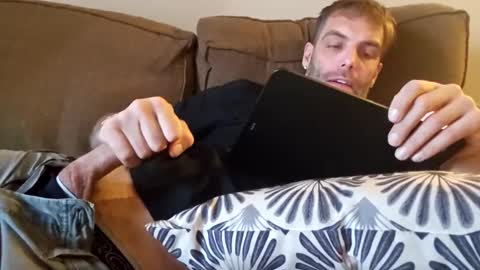 Snapshot of desertan20 chatting on 5, 12, 2024 Tall and Handsome online show from 5, 12, 2024