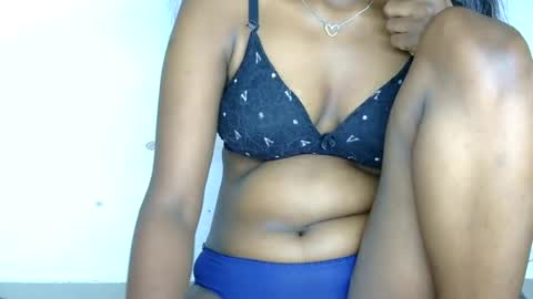 Snapshot of desi_darling chatting on 16, 7, 2026 kajal online show from 16, 7, 2026