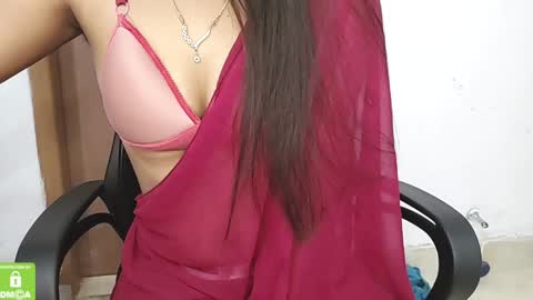 Snapshot of desicoupleshow chatting on 22, 1, 2025 Eva and Adam online show from 22, 1, 2025