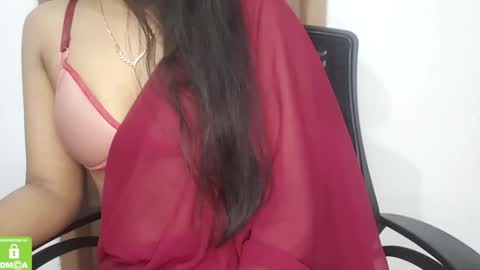 Snapshot of desicoupleshow chatting on 30, 1, 2025 Eva and Adam online show from 30, 1, 2025