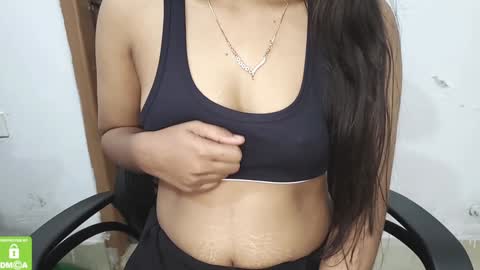 Snapshot of desicoupleshow chatting on 6, 2, 2025 Eva and Adam online show from 6, 2, 2025