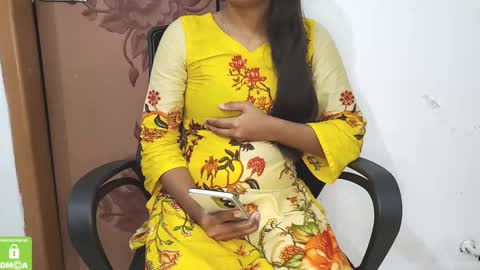 Snapshot of desicoupleshow chatting on 25, 2, 2025 Eva and Adam online show from 25, 2, 2025