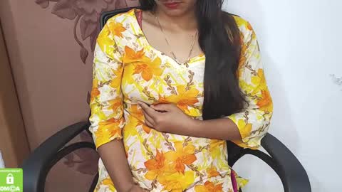 Snapshot of desicoupleshow chatting on 26, 2, 2025 Eva and Adam online show from 26, 2, 2025