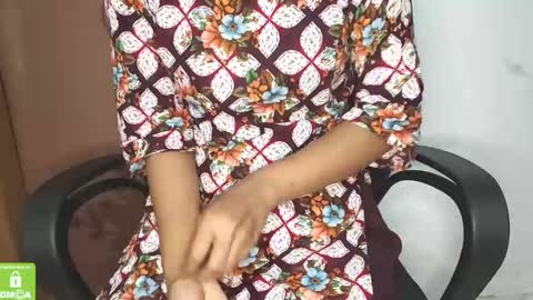 Snapshot of desicoupleshow chatting on 3, 3, 2025 Eva and Adam online show from 3, 3, 2025