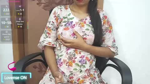 Snapshot of desicoupleshow chatting on 12, 3, 2025 Eva and Adam online show from 12, 3, 2025