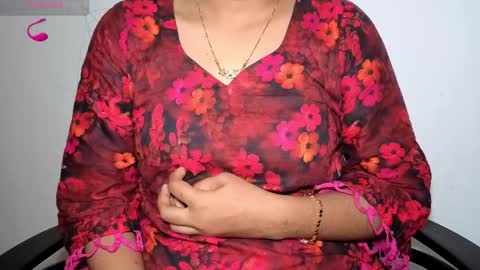 Snapshot of desicoupleshow chatting on 24, 11, 2025 Eva and Adam online show from 24, 11, 2025