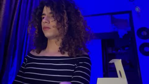 Snapshot of desidias chatting on 4, 12, 2025 Desidias online show from 4, 12, 2025