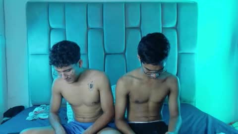 desire4duo online show from 28, 2, 2026