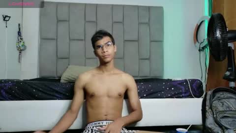 desire4duo online show from 14, 4, 2026