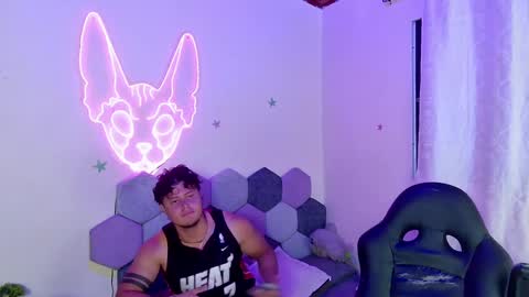 TORI AND MR. BEAR online show from 24, 1, 2025