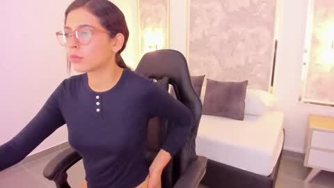 Snapshot of desireee_ chatting on 16, 9, 2025 desire online show from 16, 9, 2025
