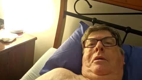 Desmon1958 online show from 7, 2, 2026