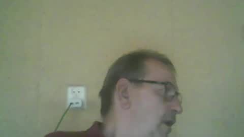 Snapshot of destelp chatting on 20, 9, 2025 destelp online show from 20, 9, 2025
