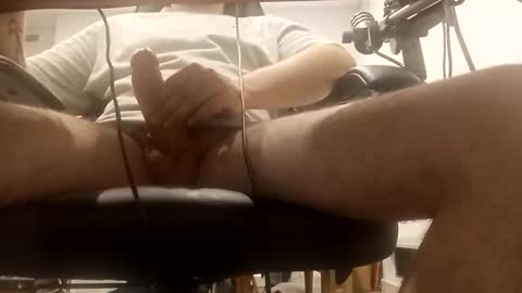 Snapshot of destroyingunit chatting on 25, 11, 2025 destroyingunit online show from 25, 11, 2025