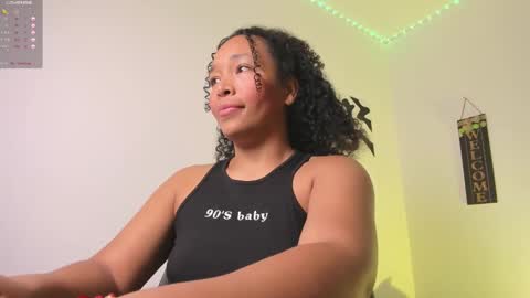 Snapshot of desty_y chatting on 3, 11, 2025 desty_y online show from 3, 11, 2025