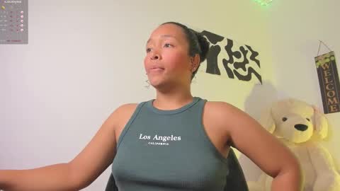 Snapshot of desty_y chatting on 26, 11, 2025 desty_y online show from 26, 11, 2025