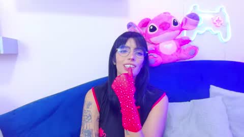 Snapshot of deuxgold chatting on 15, 7, 2026 DEUX online show from 15, 7, 2026
